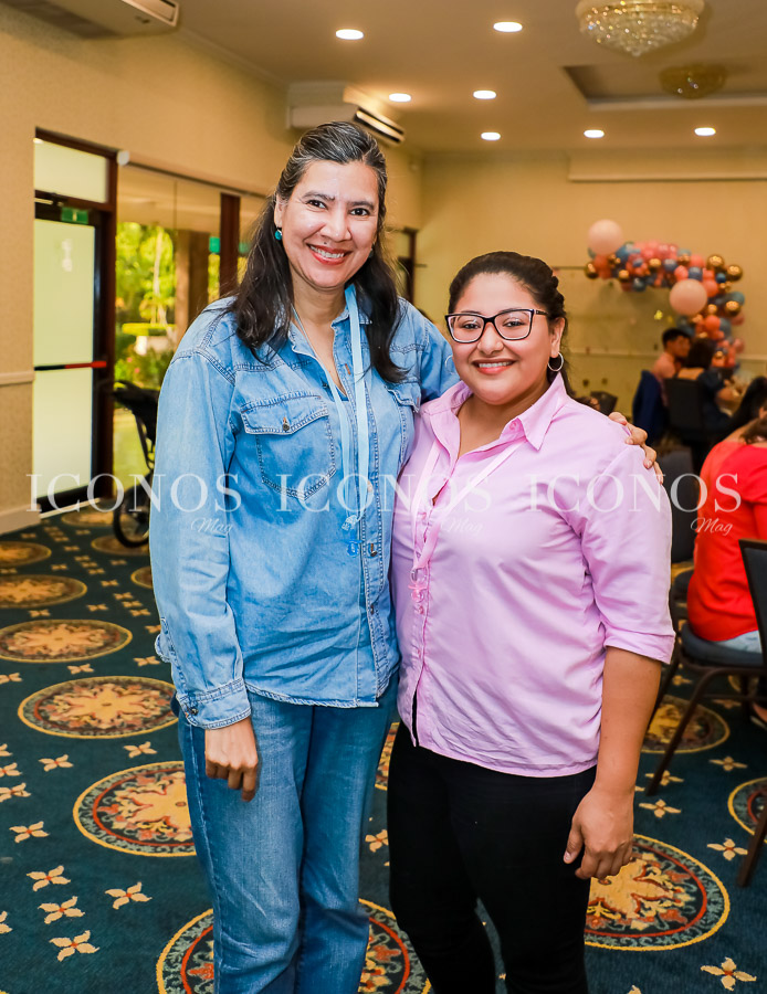 Revelación de género Jackeline González