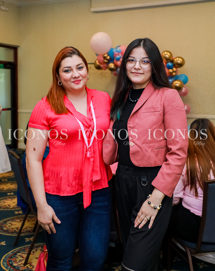 Revelación de género Jackeline González