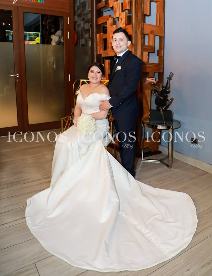 Boda Alejandra Oliva y Fernando Muñoz
