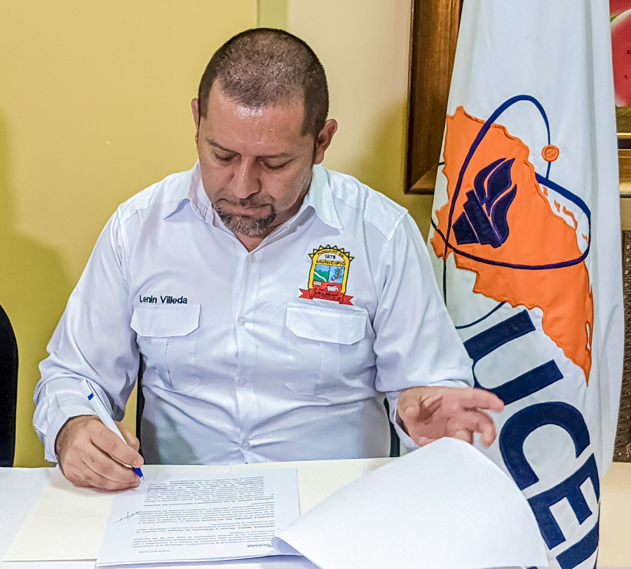 Convenio UCENM y la Municipalidad de La Labor Ocotepeque