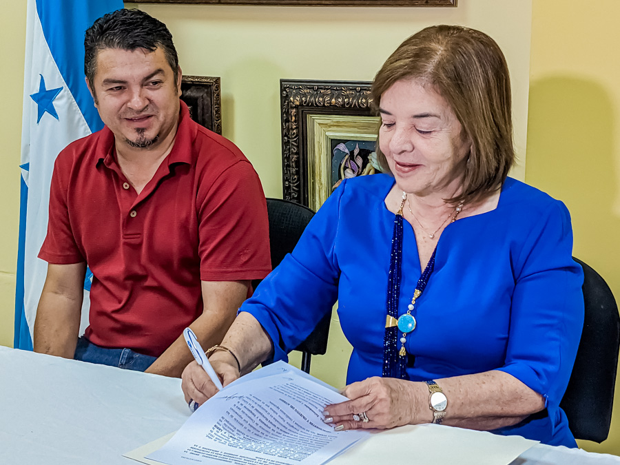 Convenio UCENM y la Municipalidad de La Labor Ocotepeque