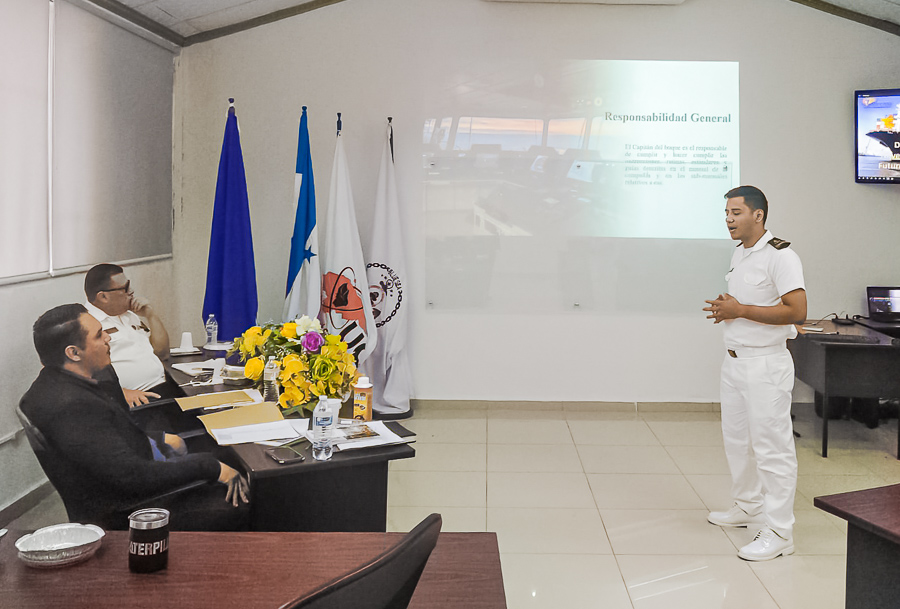 Defensa profesional de navegación y control marítimo by UCENM 2023