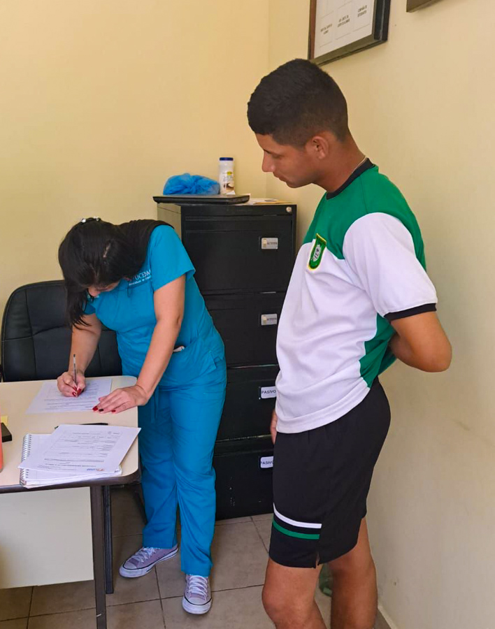 Evaluación Nutricional a Policía Militar by UCENM Honduras