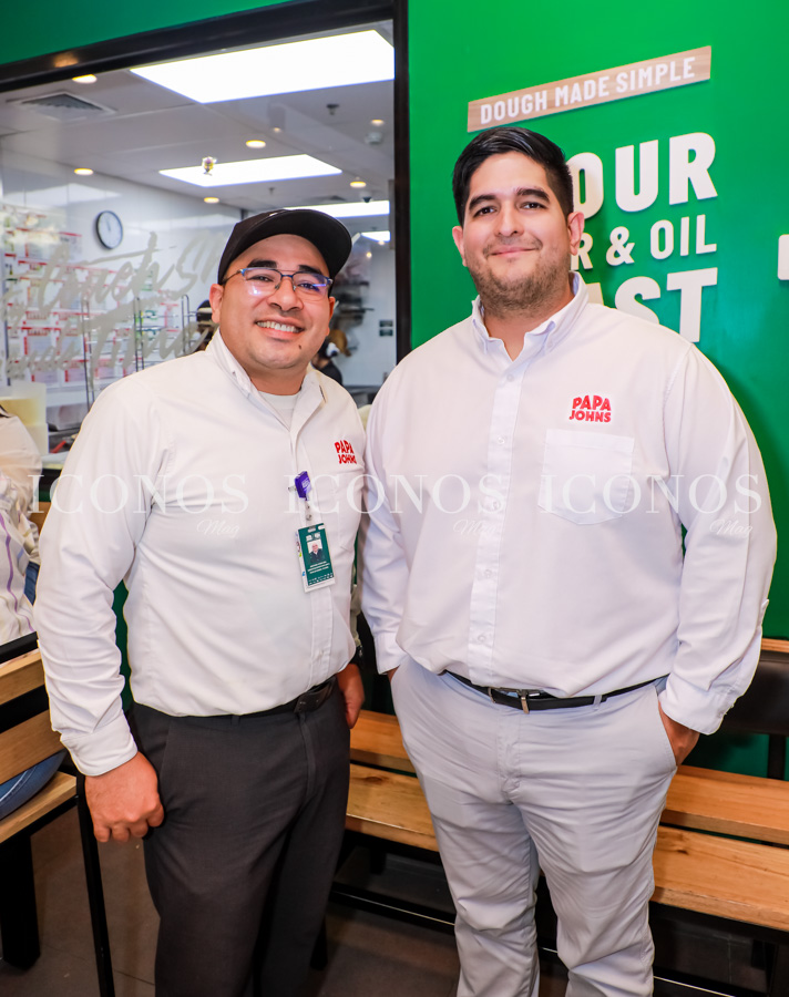 Lanzamiento pizza Shaq a roni by Papa John's Honduras