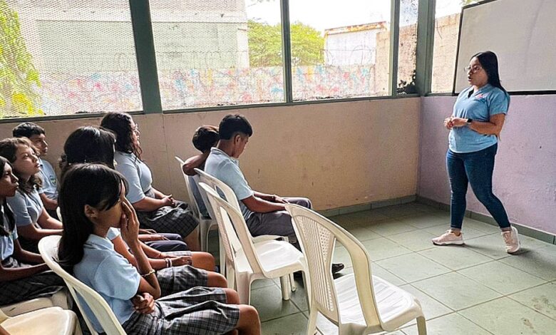 PORTADACharlas-salud-emocional-by-UCENM-San-Pedro-Sula-min