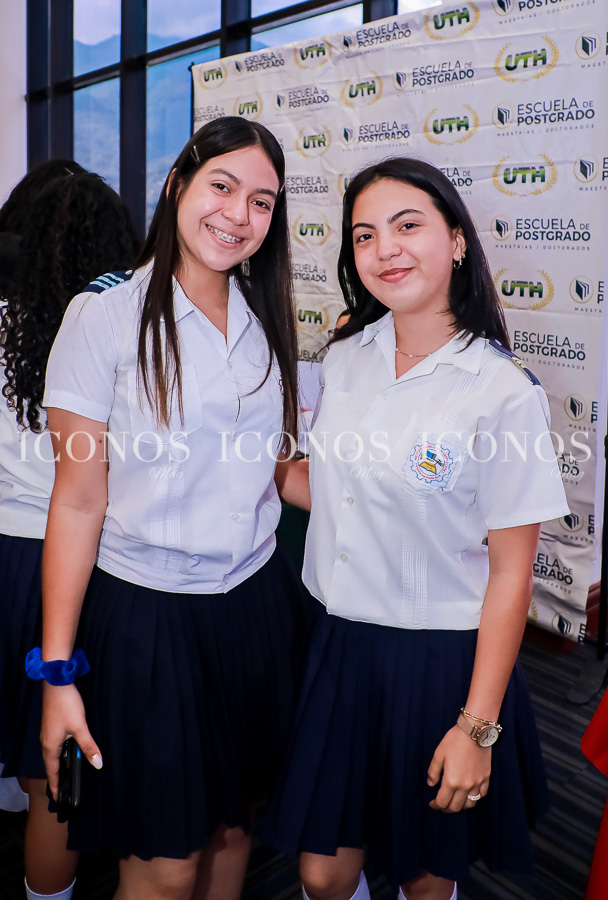 Roger Valladares conferencia Emprendimientos del siglo 21 (48)