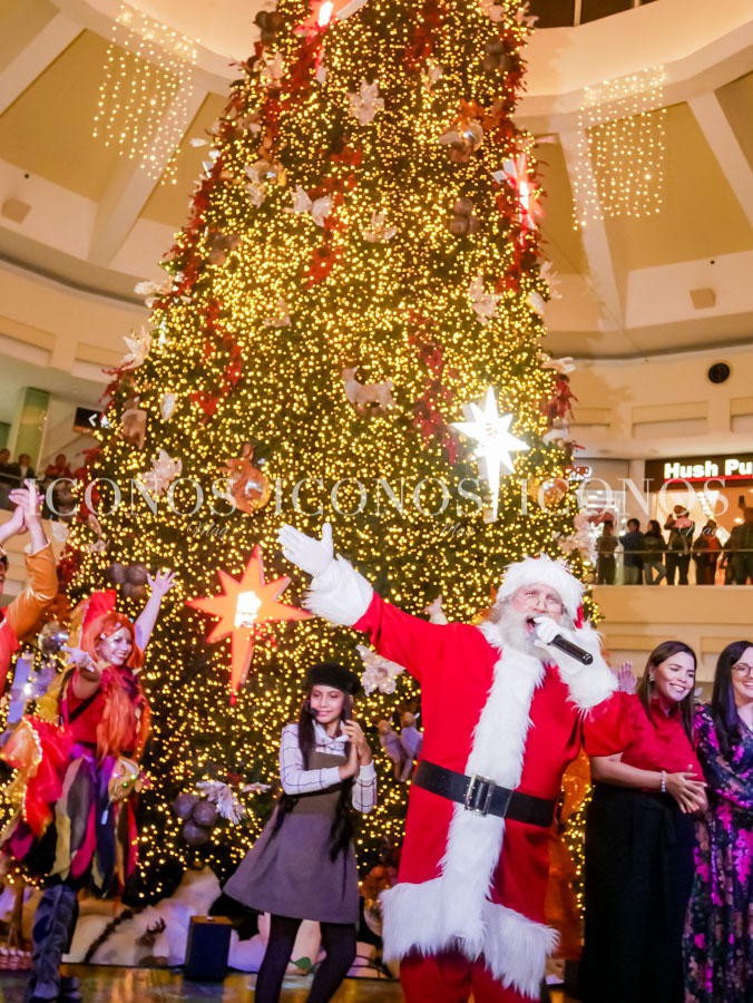 Encendido árbol de Navidad 2023 by Mall Multiplaza San Pedro Sula