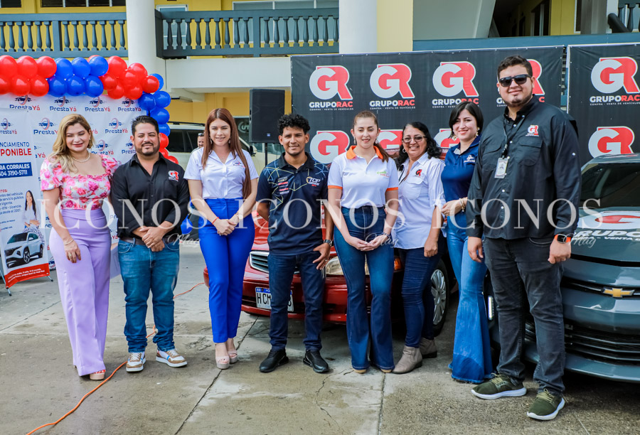 Entrega Camaro 2019 en Feria Creditón 2023 San Pedro Sula