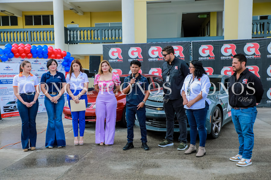 Entrega Camaro 2019 en Feria Creditón 2023 San Pedro Sula