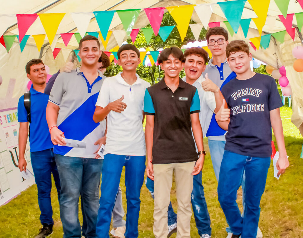 Feria psicológica 2023 by UCENM Honduras