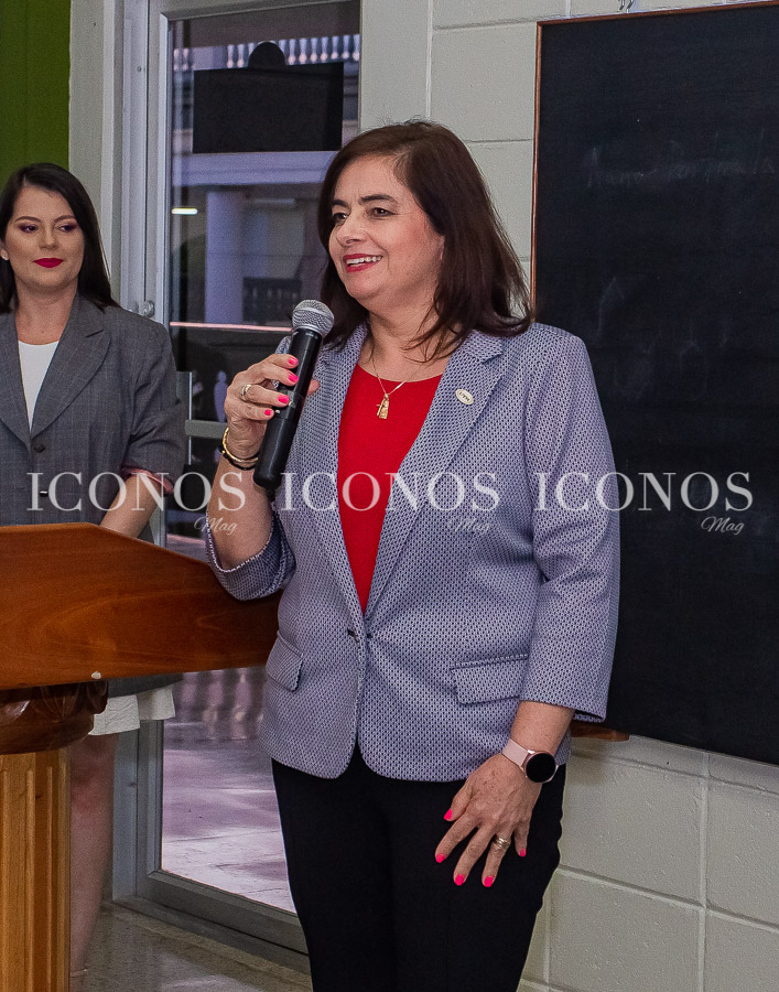 La mujer y su lucha por sus derechos y reivindicaciones by UTH Honduras (1)