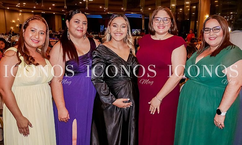 PORTADAMujeres-Agradecidas-by-Legado-2023-1-min