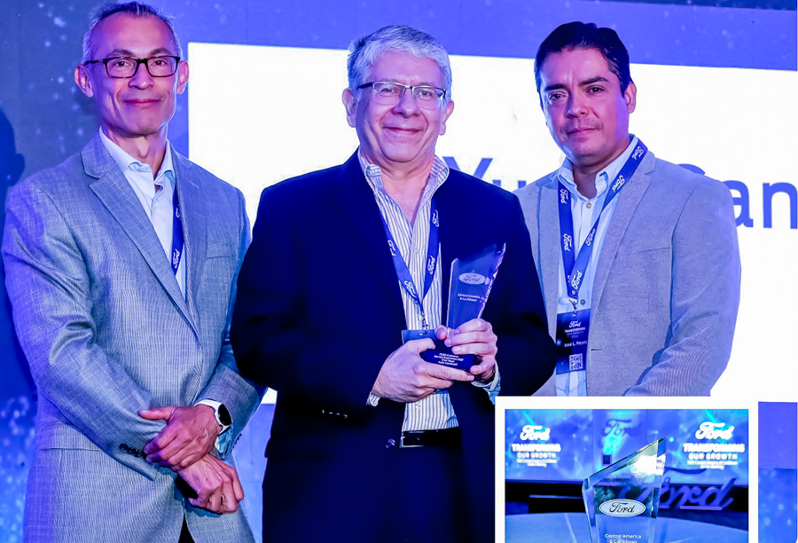 Yude Canahuati Ford recibe premio Servicio al Cliente 2022