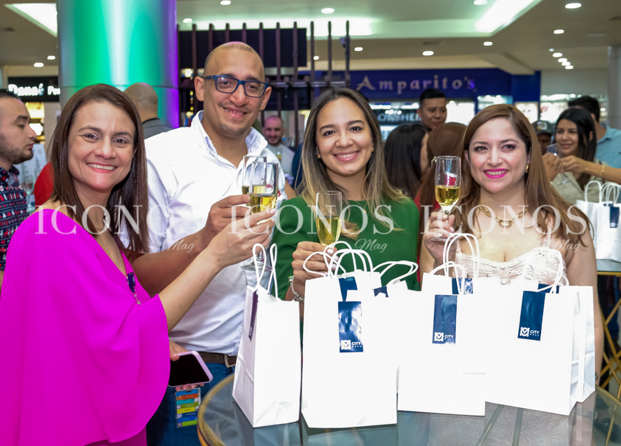 Cóctel 18 aniversario City Mall San Pedro Sula Honduras