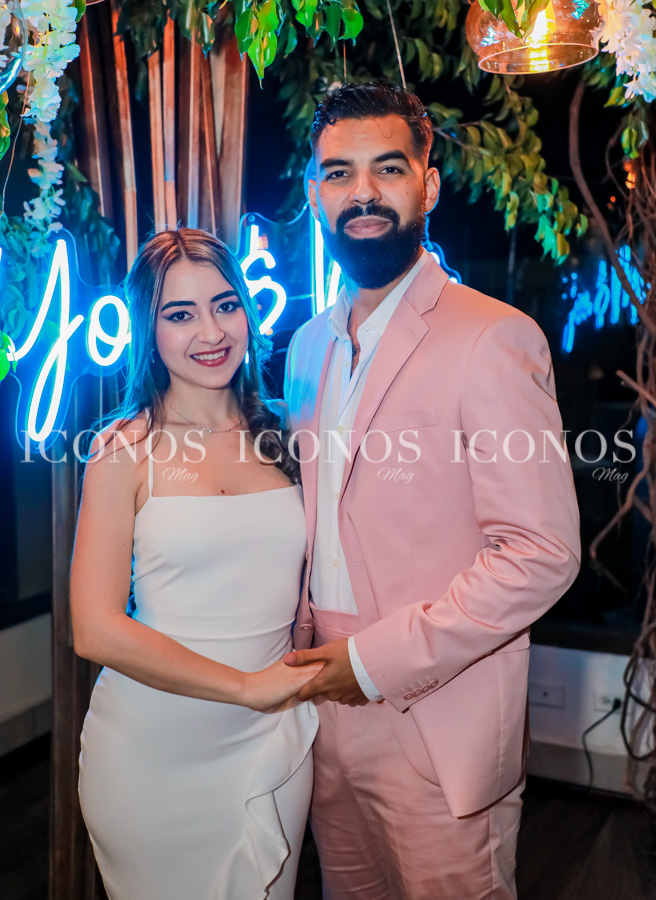 Boda civil Karime Canahuati y Kirt Merren
