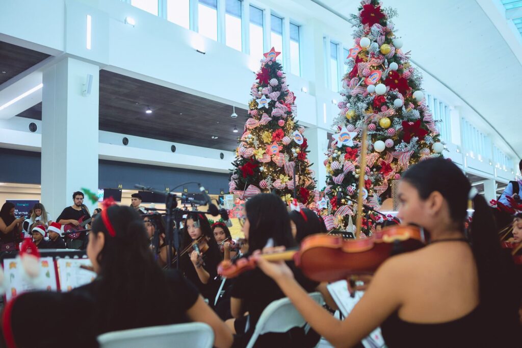 Encendido de Navidad 2023 Aeropuerto Internacional Palmerola