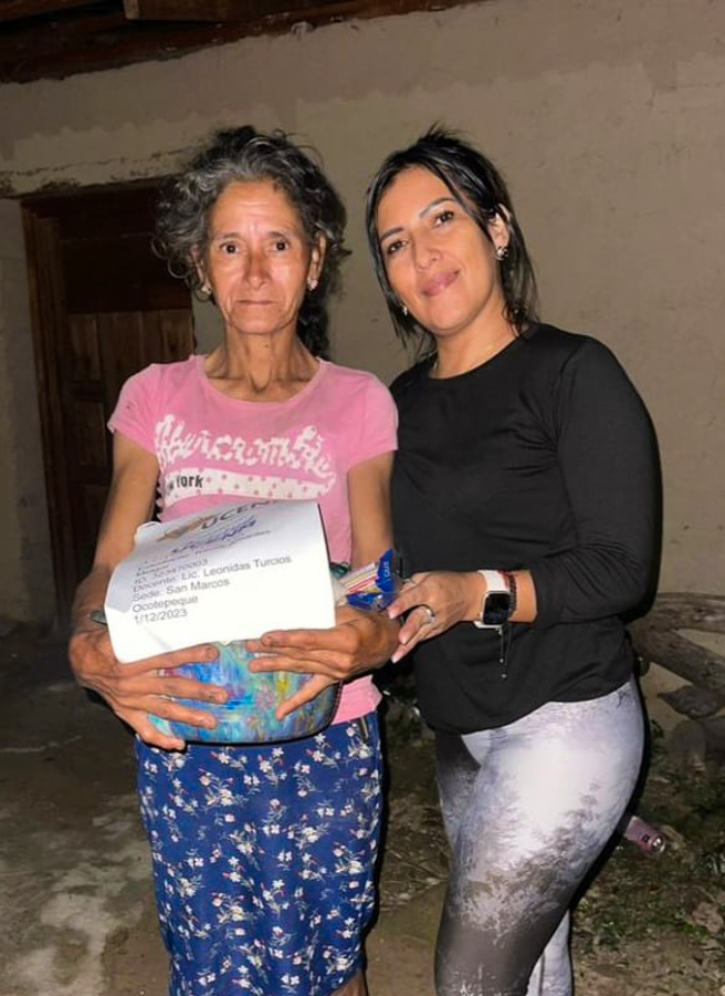 Entrega canastas navideñas by UCENM Honduras