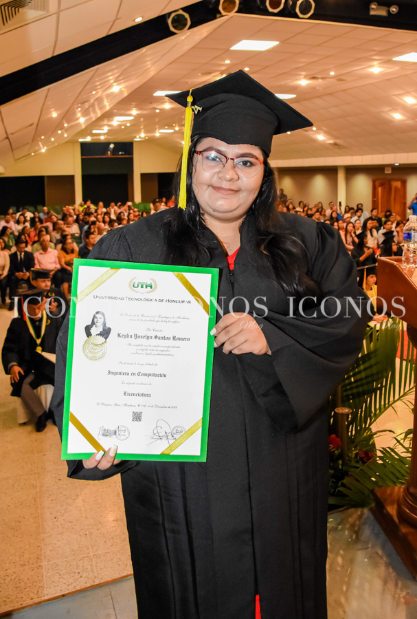 Graduación 2023 UTH campus El Progreso 3