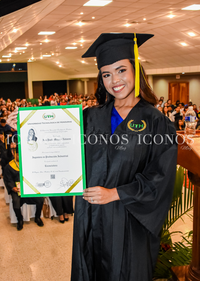 Graduación 2023 UTH campus El Progreso 3