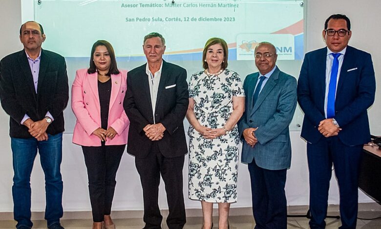 PORTADA-Defensa-tesis-profesional-by-UCENM-Honduras-min