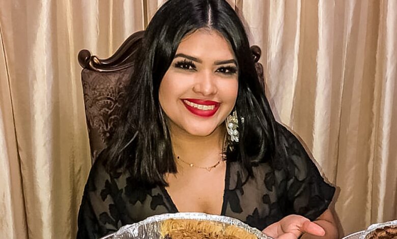 Scarleth Sabillón la alegre Seniors 2011 de la escuela episcopal