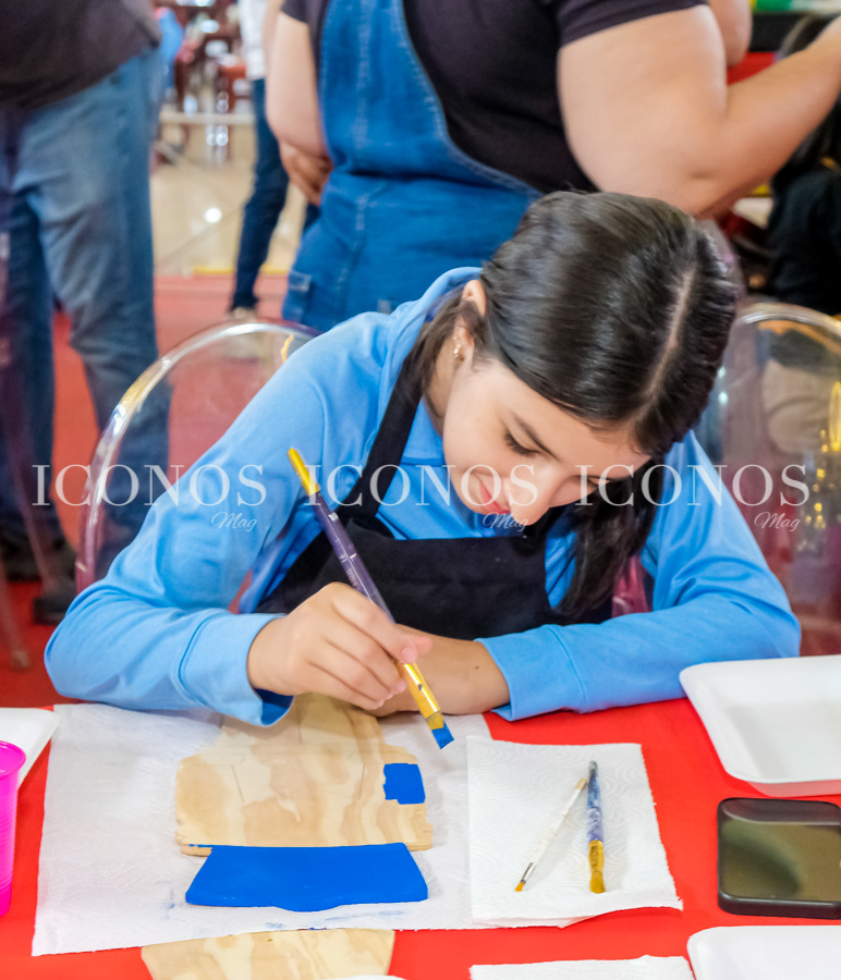 Taller Santa's factory 2023 by City Mall San Pedro Sula