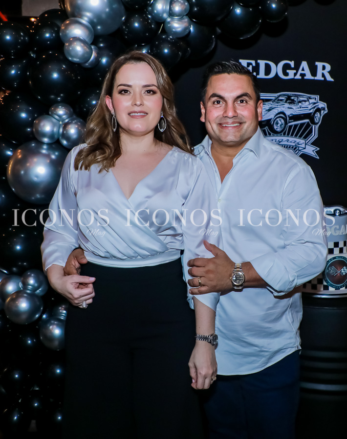 50 cumpleaños Edgar Matute Aplicano