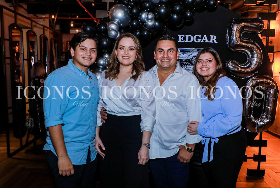 50 cumpleaños Edgar Matute Aplicano