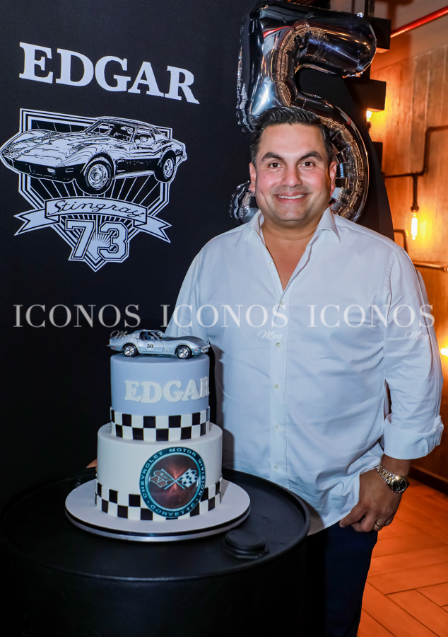 50 cumpleaños Edgar Matute Aplicano