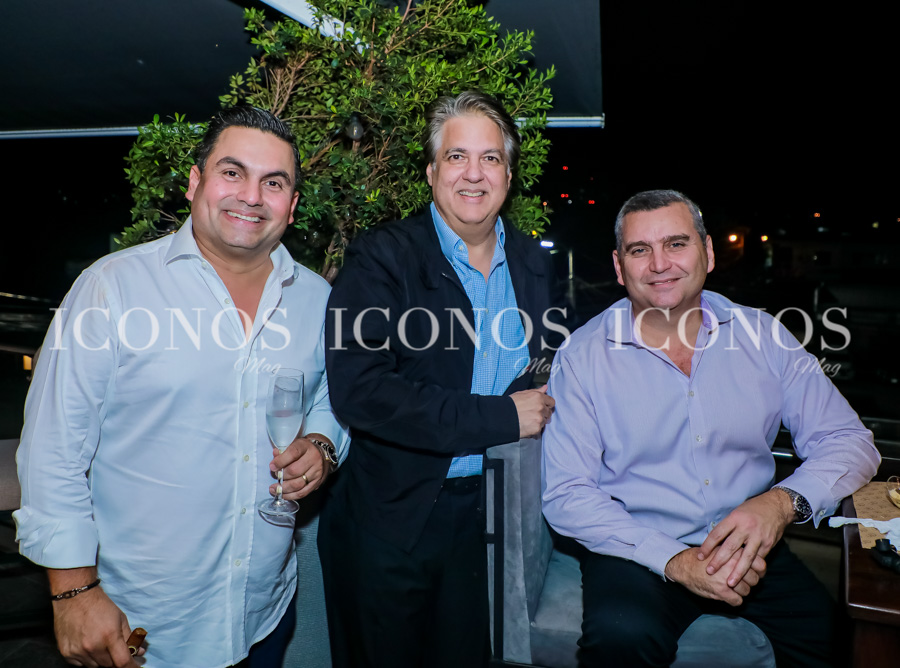 50 cumpleaños Edgar Matute Aplicano