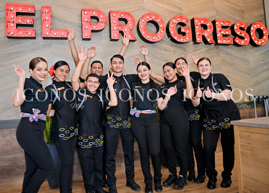 Inauguración Denny's El Progreso