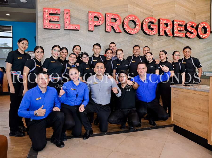 Apertura Denny's El Progreso parte 1