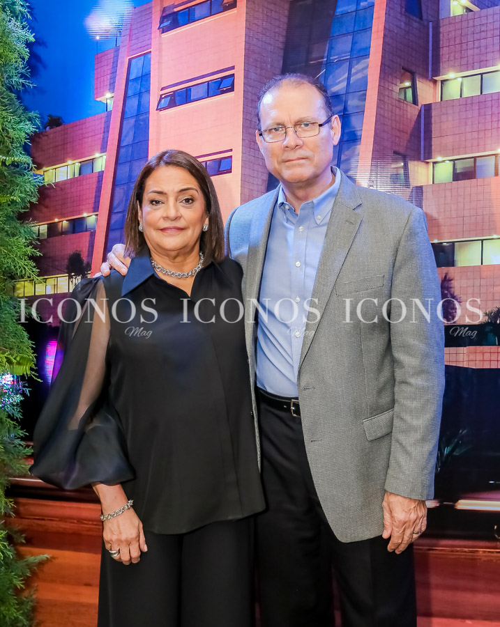 Nuevo gerente y subgerente Banco de Occidente Honduras