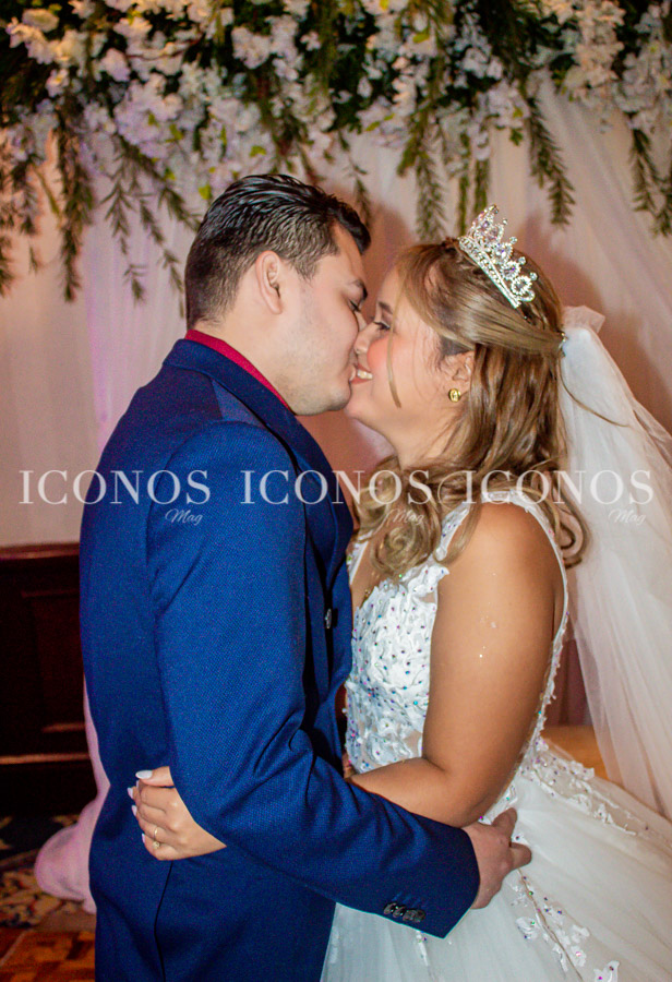 Jensy Jackeline Calderón Cedillo y Hessel Roberto Massin Martínez
