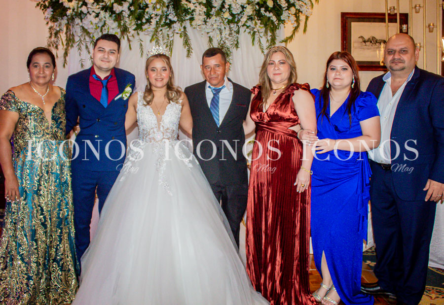 Jensy Jackeline Calderón Cedillo y Hessel Roberto Massin Martínez