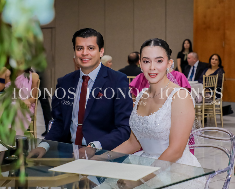 Boda civil Nancy Carolina Tejada Muñoz y David Humberto Villanueva Coto