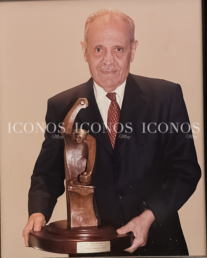 Napoleon Larach Jamis l (12)