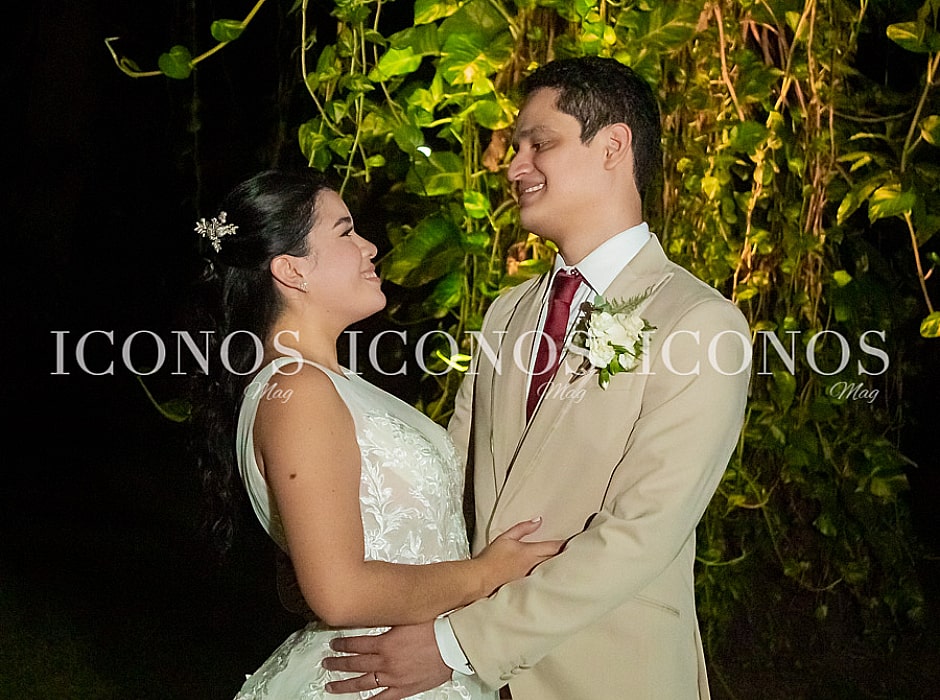 PORTADA-Boda-Sofia-Villanueva-y-Roger-Rice-min