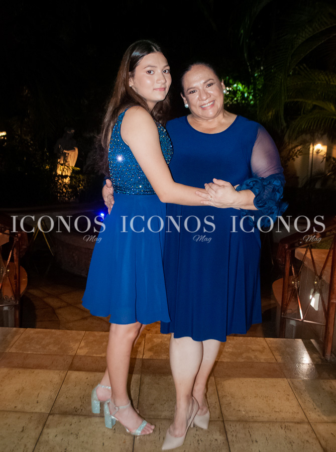 Quince años Andrea Ávila Pezzarossi