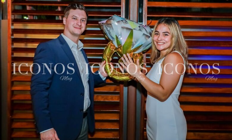 Compromiso matrimonial Stephany Paredes y Richard Denis