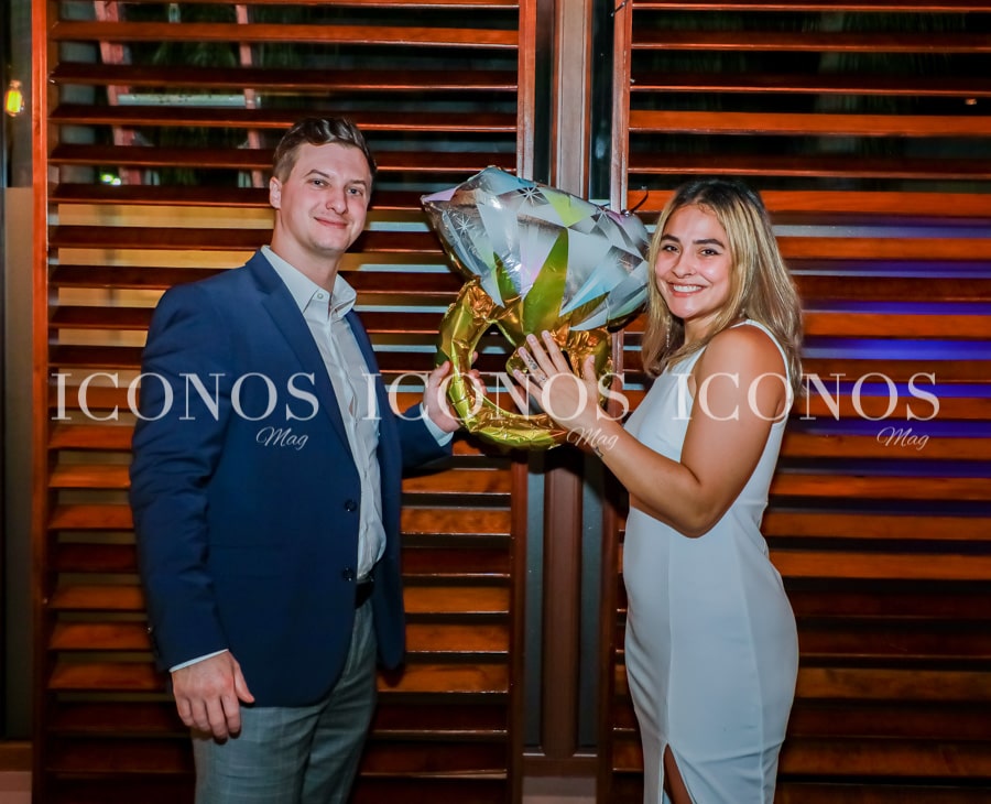 Compromiso matrimonial Stephany Paredes y Richard Denis