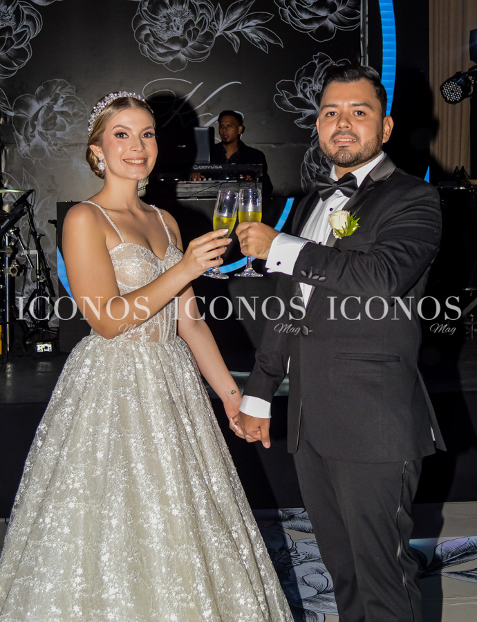 Boda Krisya Nayath Papadas Paredes y Omar Francisco Maldonado Villeda 2024
