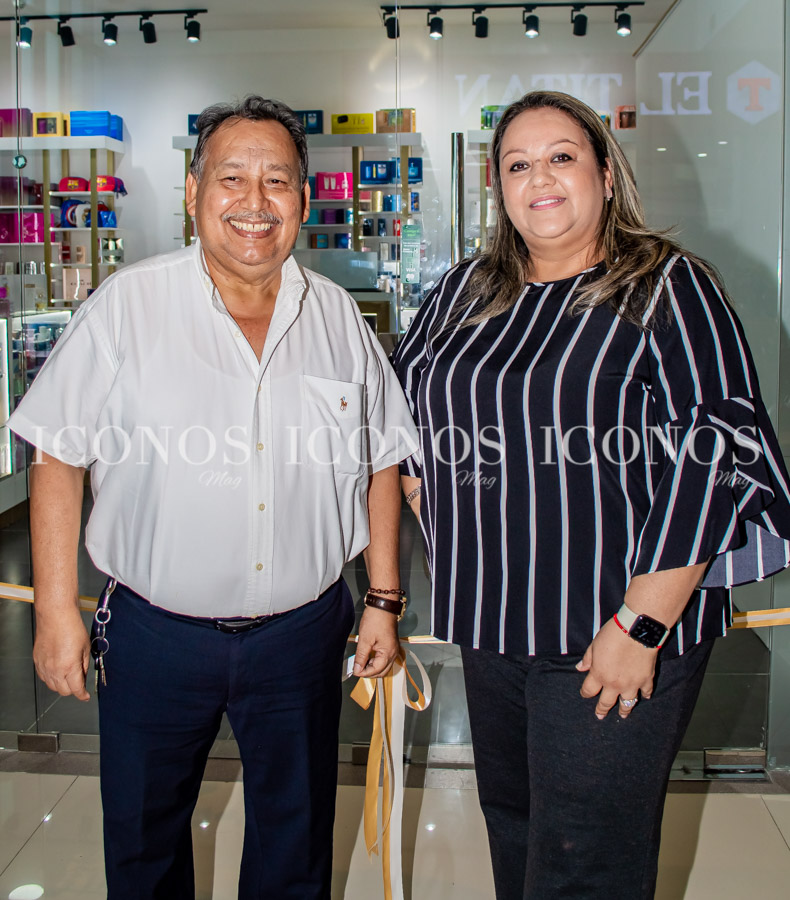 Inauguración Monk's Perfumes 2024 Mega Mall San Pedro Sula (10)
