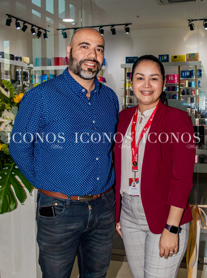 Inauguración Monk's Perfumes 2024 Mega Mall San Pedro Sula (10)