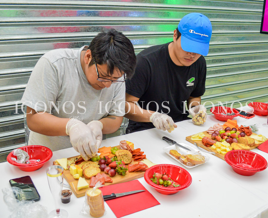 Love is Love Megaplaza Palenque y La Colonia