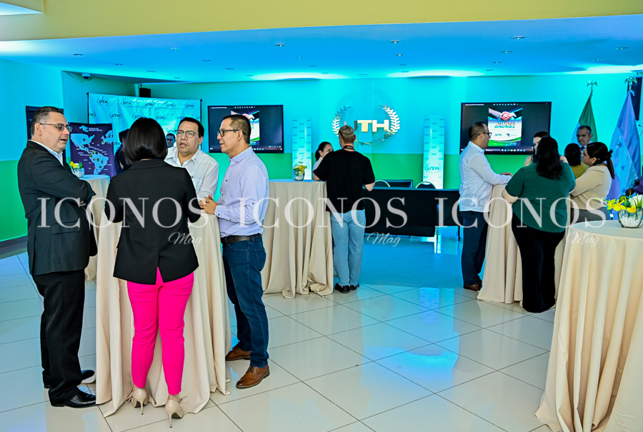 Alianza UTH Honduras e Interactive Contact Center