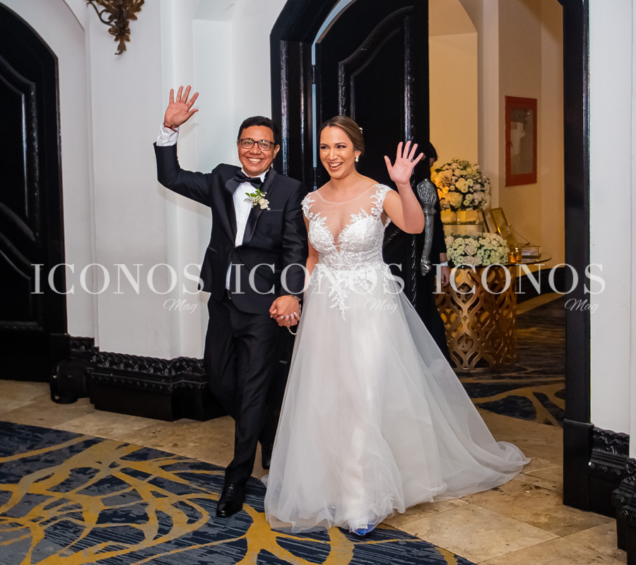 Boda Ana Mercedes Izaguirre Herrera y Carlos Alberto Flores Raudales