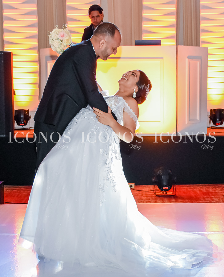 Alejandra María Valeriano Elvir y José Javier Menjívar Lagos