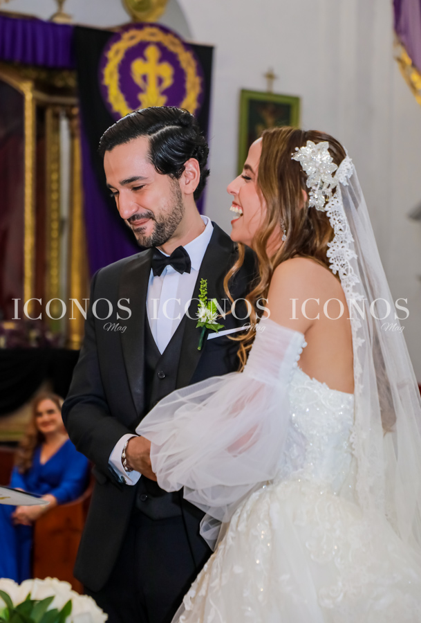 Ceremonia religiosa Stephanie Pineda y Amado Rodríguez 2