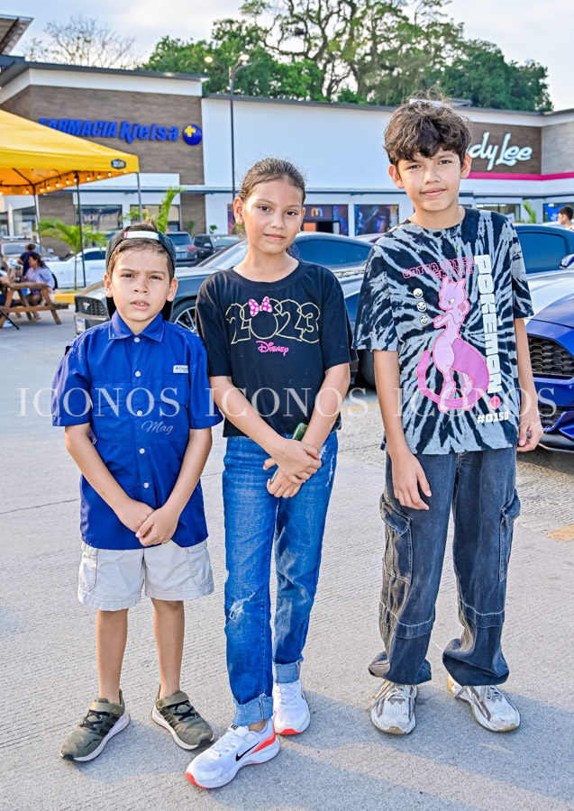 Exhibición Mustang Club Honduras 2024 by Megaplaza Palenque